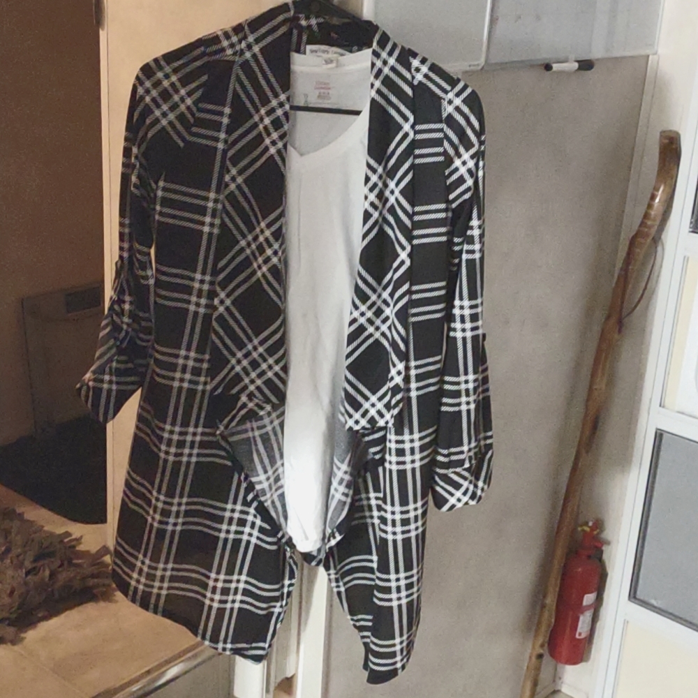 Beautiful brand new cover up polyester small